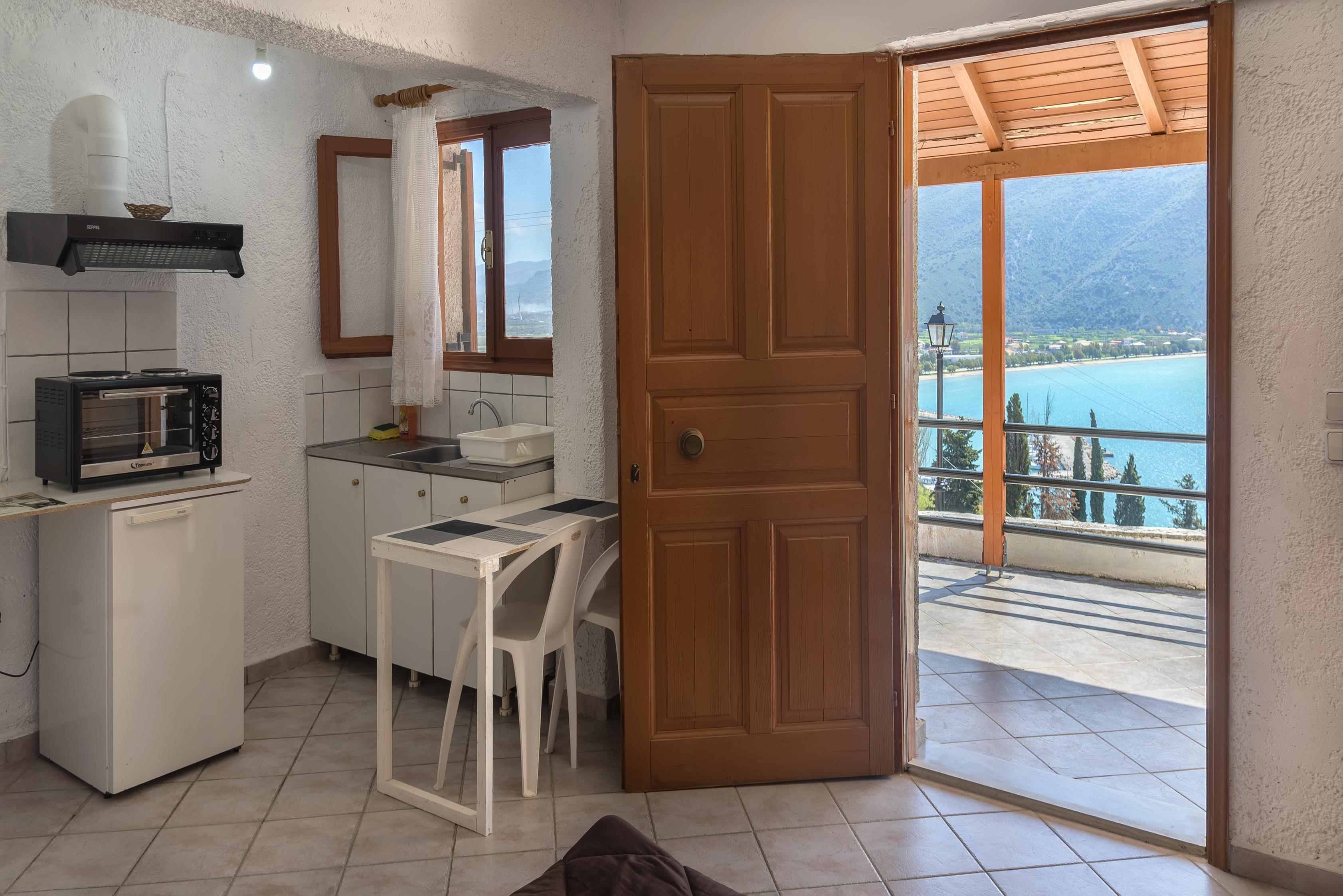 Amazing sea view apartment in Plataria